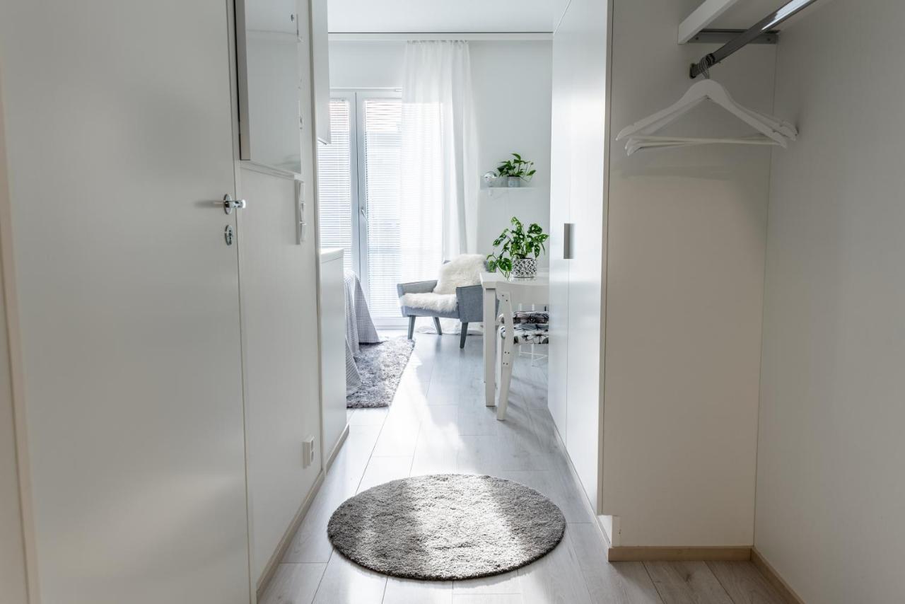 Compact High Quality Floor In Perfect Location
